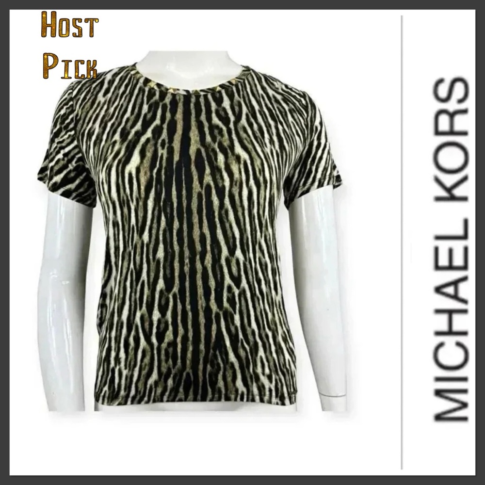 🔥Host Pick 🔥Michael Kors animal print short sleeve top w gold studs size medium